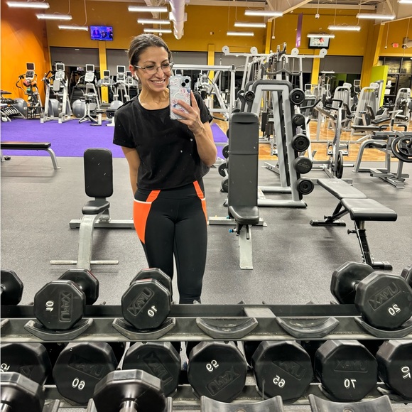 🎉 Like this post to be notified when I go live! 🎉 - Picture 15 of 17